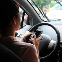 Những tật xấu chết người khi lái xe