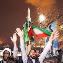 Iran tấn công Israel: Bờ vực thảm họa và phản ứng của các nước