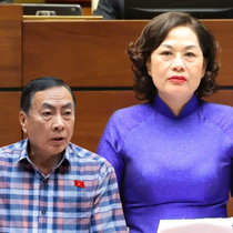 Thống đốc Nguyễn Thị Hồng trả lời câu hỏi tại sao Nhà nước chỉ bán mà không mua vàng?