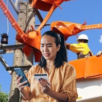Nghi ngờ lừa đảo yêu cầu trả tiền điện, dọa cắt điện, người dân phải làm sao?