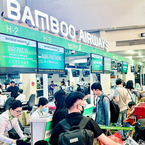 Máy bay ngày Tết, cần làm gì nếu bị delay hay thất lạc hành lý?