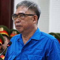 Ông Đỗ Hữu Ca bị phạt 10 năm tù về tội lừa đảo chiếm đoạt tài sản