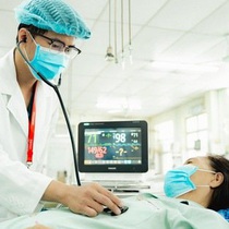Nhiều người suýt bị liệt vì đắp lá chữa đau lưng