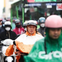 Sáng đầu tuần ở TP.HCM với 'combo' mưa và kẹt xe: Dự báo thời tiết tuần này ra sao?
