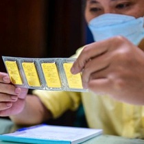 Ngành thuế kiến nghị không được dùng tiền mặt để mua bán vàng