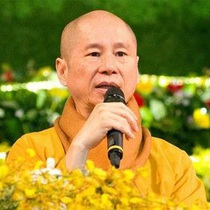 Thượng tọa Thích Chân Quang được cấp bằng tiến sĩ luật sau 2 năm tốt nghiệp cử nhân, nhà trường nói gì?