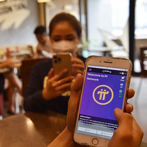 Nhiều người chơi tiền ảo Pi kêu gọi xóa app, nghỉ chơi Pi...