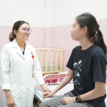 Bé gái 14 tuổi bị 'ma nhập', bệnh viện khám phát hiện bệnh hiếm gặp