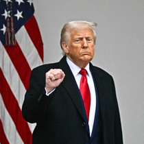 Ông Trump nói lý do lập tức tăng thuế với Trung Quốc lên 125%, hoãn áp thuế 90 ngày hơn 75 nước
