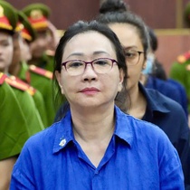 Bà Trương Mỹ Lan vẫn bị tuyên tử hình, dù được giảm án tội lừa đảo