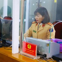 Sáp nhập tỉnh, có phải đổi biển số xe và giấy đăng ký xe?