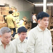 Kinh doanh thua lỗ, giám đốc công ty in chuyển qua làm… sách giáo khoa giả