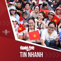 Tin tức tối 25-4: Người dân hồ hởi đổ về trung tâm TP.HCM xem sơ duyệt diễu binh, diễu hành