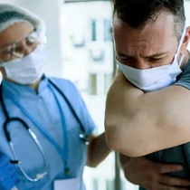 Cục Phòng bệnh thông tin về vi rút bí ẩn gây ho ra máu ở Nga