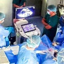 Bác sĩ TP.HCM thực hiện thành công ca thông tim bào thai hiếm gặp cho sản phụ Singapore