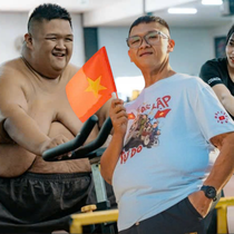 Chàng trai 264kg đã giảm cân còn 98kg sau 16 tháng như thế nào?