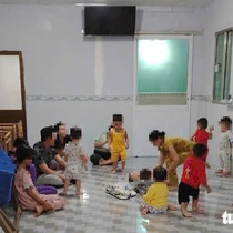 Bé 10 tháng tuổi sáng gửi vào điểm giữ trẻ, chiều tử vong, khám nghiệm tử thi trong máu có nồng độ cồn