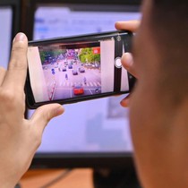 Bộ Công an đề xuất hỗ trợ tối đa 5 triệu đồng cho người quay video phản ánh vi phạm giao thông