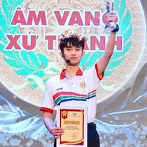 Cậu bé bị mẹ ruột bỏ trước cổng chùa thành tân sinh viên Bách khoa Hà Nội