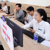 Những nhóm nhân tài nào được hưởng phụ cấp 300% khi vào cơ quan Nhà nước?