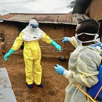 Các triệu chứng thường gặp khi nhiễm vi rút Ebola, cần làm gì khi nghi ngờ mắc bệnh?