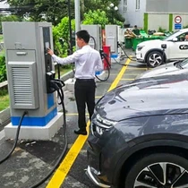 Bộ Công Thương hỏa tốc yêu cầu các địa phương cập nhật nhu cầu điện cho các trạm sạc xe điện 
