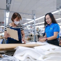 Tăng lương tối thiểu theo giờ áp dụng từ 1-1-2027 ra sao?
