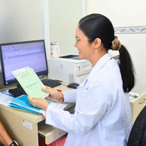 Người dân TP.HCM có thể tra cứu hồ sơ sức khỏe ngay trên điện thoại