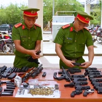 Cảnh sát hình sự TP.HCM kể lại quá trình triệt phá đường dây chế tạo, mua bán súng quy mô lớn