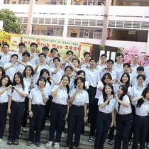 88 học sinh hai lớp cùng đậu đại học y, hiệu trưởng trường ở TP.HCM nói gì?