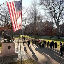 Đại học Harvard chi 53 triệu USD dàn xếp vụ quản lý nhà xác đánh cắp bộ phận thi thể