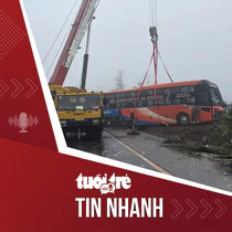 Tin tức tối 31-8: Vụ lật xe khách từ TP.HCM về Gia Lai đã có 4 người chết