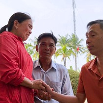 Lời kể của nhóm ngư dân ngỡ ‘cầm chắc cái chết’, uống nước tiểu để cầm hơi khi trôi dạt giữa biển