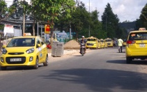 'Chạy taxi thu 873.000 đồng nhưng chỉ được chia 29.000 đồng'