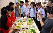18 giải thưởng được trao cho hai cuộc thi Ngày của Phở