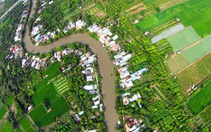 Bay trên những dòng sông Việt