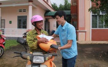 Tuổi Trẻ đưa hàng cứu trợ đến vùng lũ Bình Sơn - Quảng Ngãi