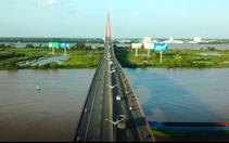 Những chiếc cầu nối đôi bờ sông Hậu