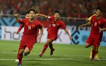 Đàn anh ngả mũ trước đàn em