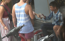 Chèo kéo, chặt chém du khách, không thể bế tắc