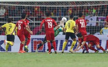 Việt Nam - Malaysia (hiệp 2) 1-0: Văn Lâm liên tục cứu thua