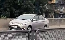 Tước bằng lái của tài xế đi lùi trên đường vành đai