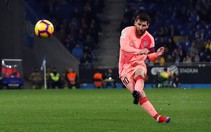 Messi vẫn chất: hai cú đá phạt thần sầu quỷ khốc trong một trận