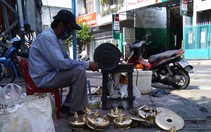 Nghề chà đèn Khánh Hòa 'lên hương' dịp Tết