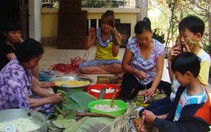Xuân về chị tôi nhớ mối tình với anh gặt lúa