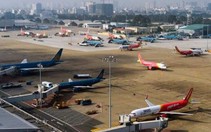 Hoãn, hủy nhiều chuyến bay do thời tiết xấu