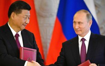 Tổng thống Putin bất chiến tự nhiên thành