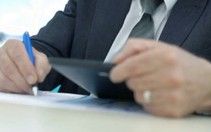 Cần thanh tra vụ giáo sư ngôn ngữ bị tố đạo văn của... học trò