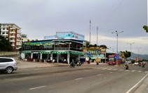 'Tại sao cán bộ tỉnh có nhà vẫn được tái định cư đất vàng'?