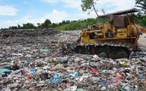 Rác 'ngập' TP Quảng Ngãi, tỉnh hỏa tốc đưa rác vượt 40km xử lý
